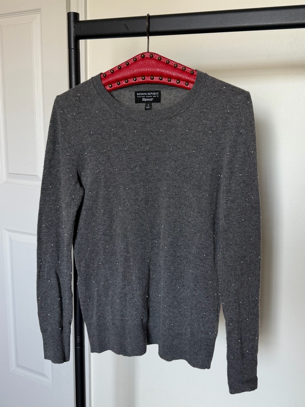 Banana Republic Wool Cashmere Blend Grey Sweater with Pearl detail small